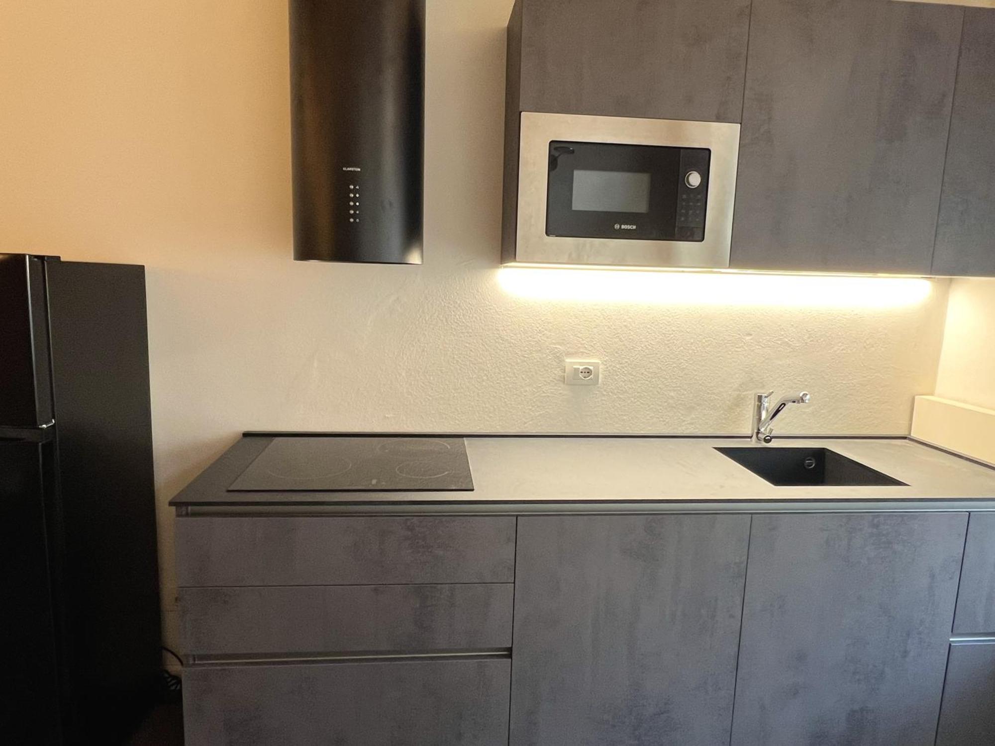 Fontebranda Nest Apartment Siena Bagian luar foto