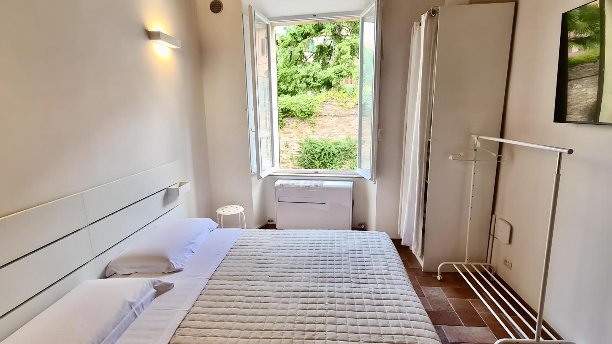 Fontebranda Nest Apartment Siena Bagian luar foto