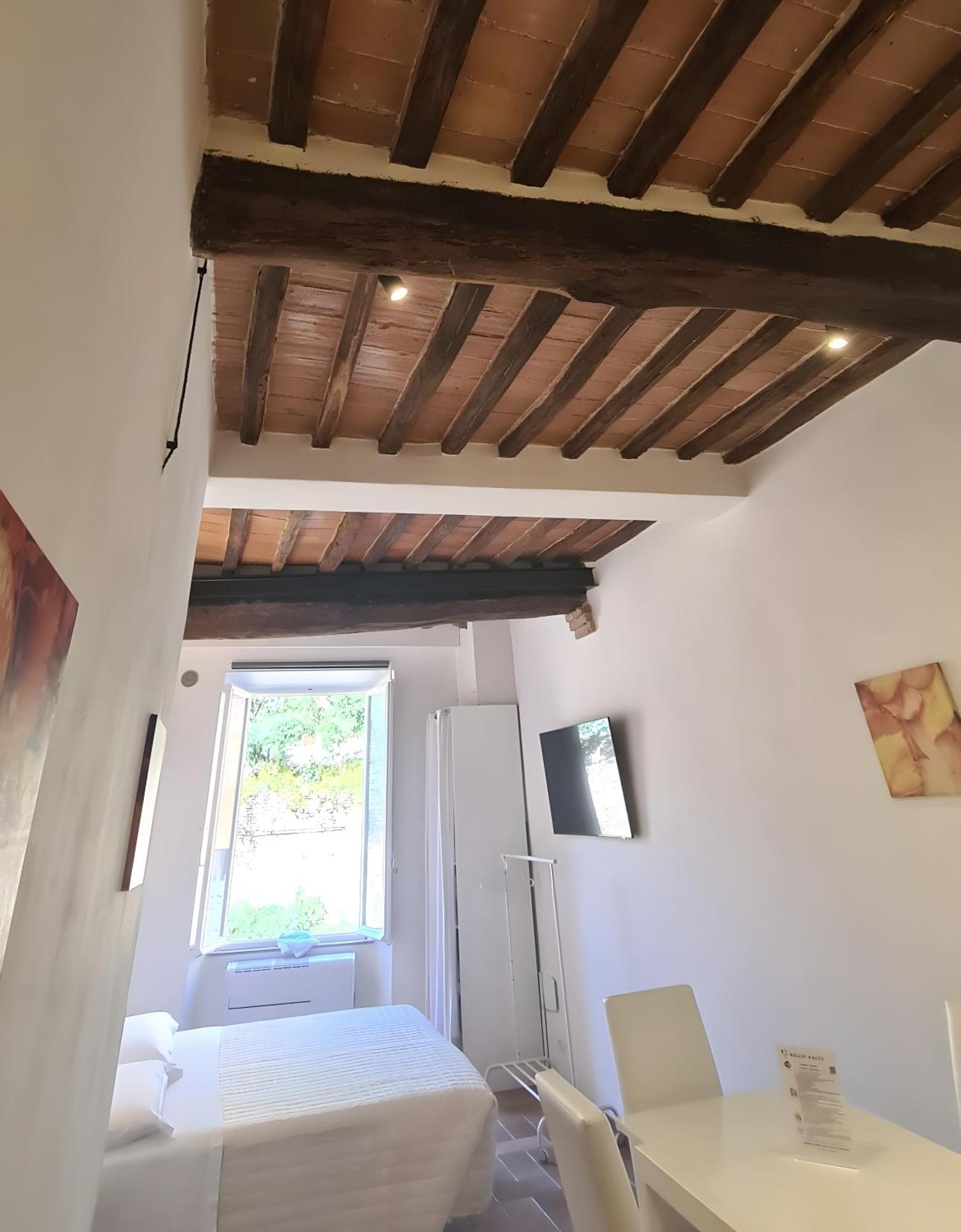 Fontebranda Nest Apartment Siena Bagian luar foto